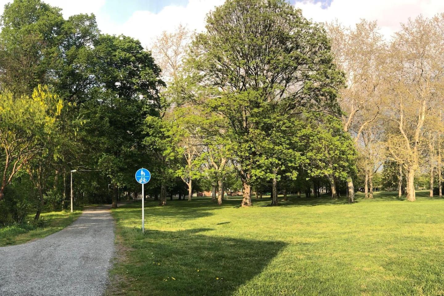 Ferienwohnung Am Park Λειψία Εξωτερικό φωτογραφία
